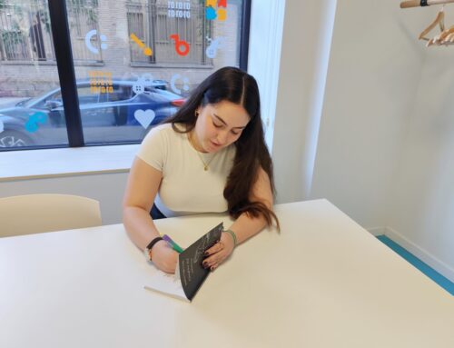 Andrea Gago presenta su primer poemario